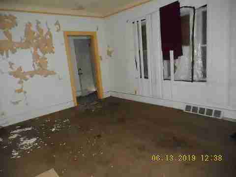 12331 Cherrylawn (13)_m.jpg